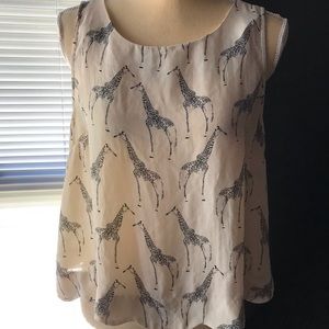 GIRAFFE SHIRT!!!!! So cute!!